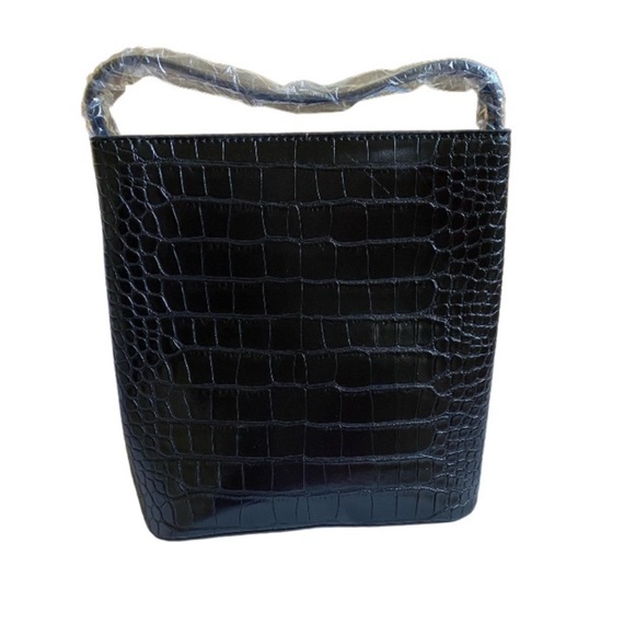 New Aota Elena Vegan Leather Croc Embossed Crossbody Bucket Bag Black - Picture 4 of 12